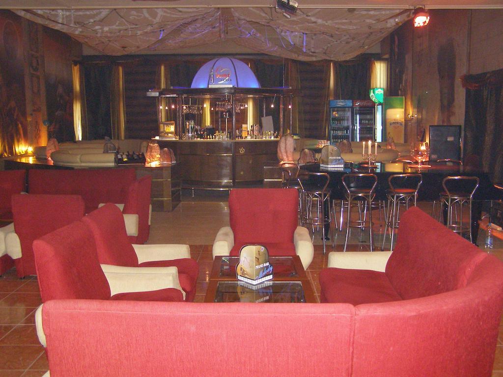 Hotel Bulgaria Dobrich Exterior foto
