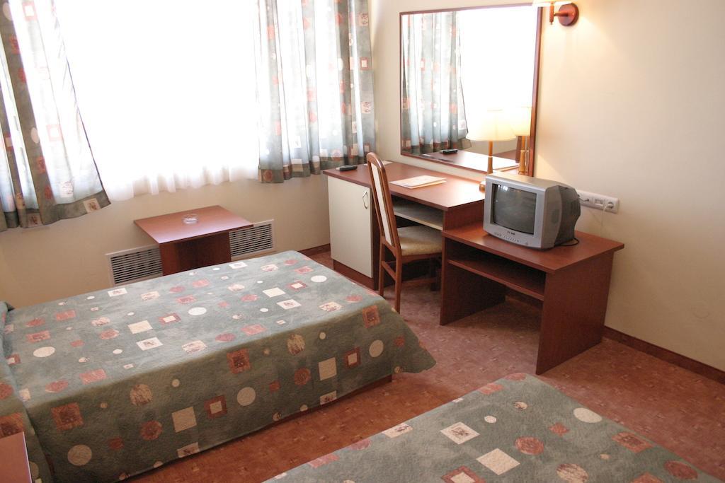 Hotel Bulgaria Dobrich Quarto foto