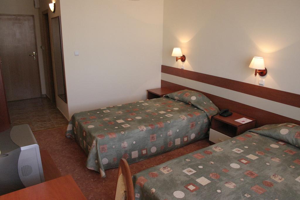 Hotel Bulgaria Dobrich Quarto foto