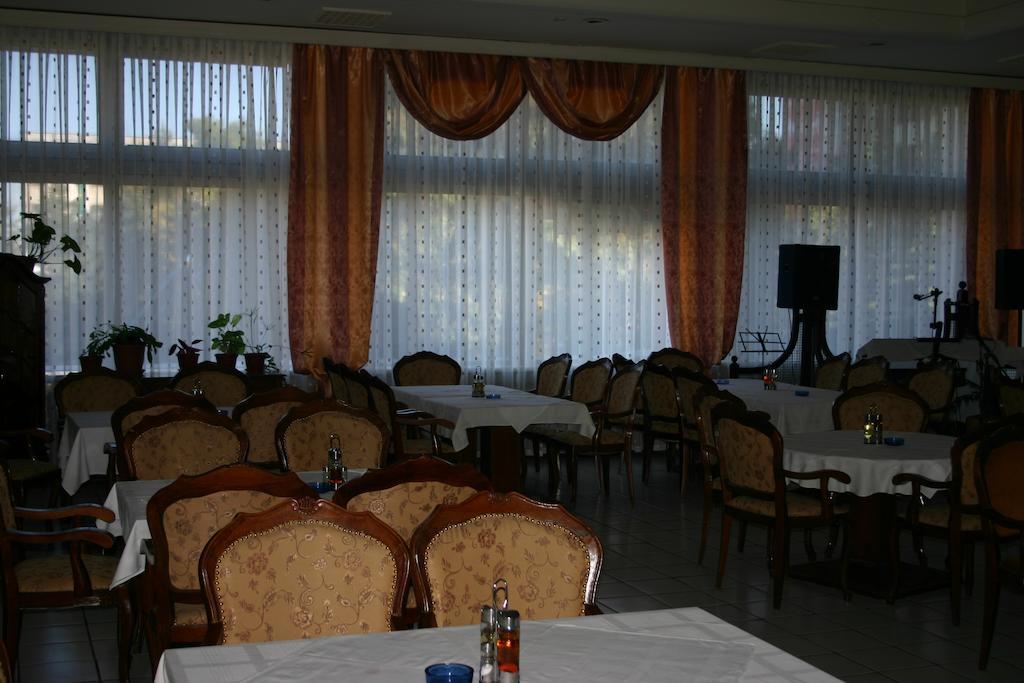 Hotel Bulgaria Dobrich Exterior foto